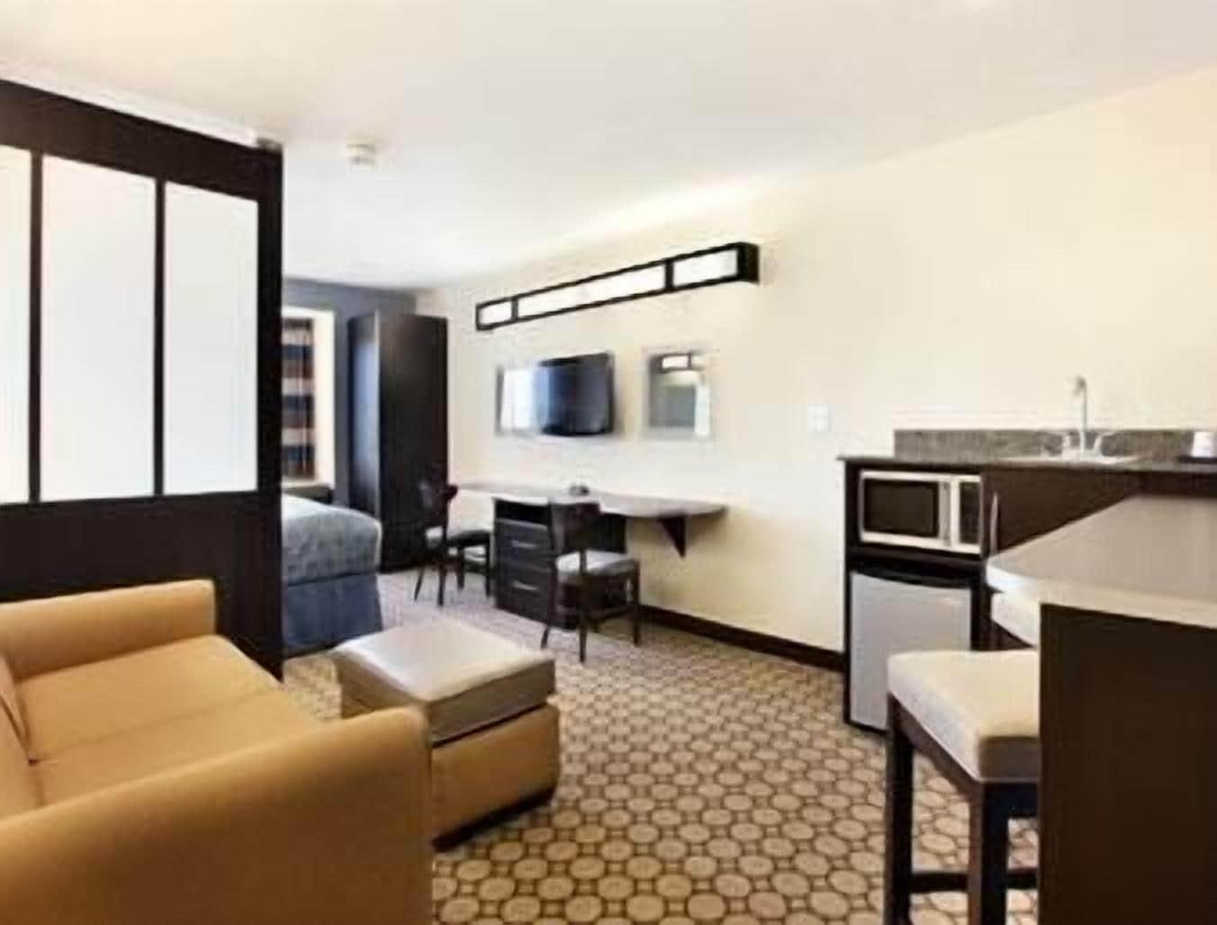 Microtel Inn & Suites By Wyndham Spring Hill/Weeki Wachee Rum bild